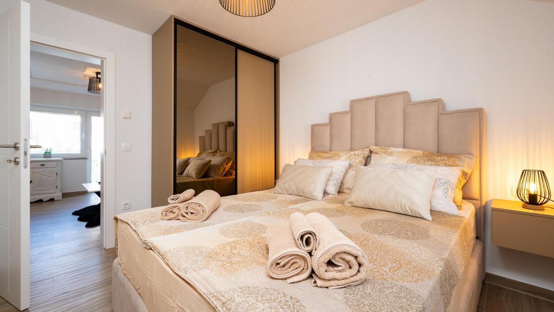 Apartments Summer Trogir Ngoại thất bức ảnh